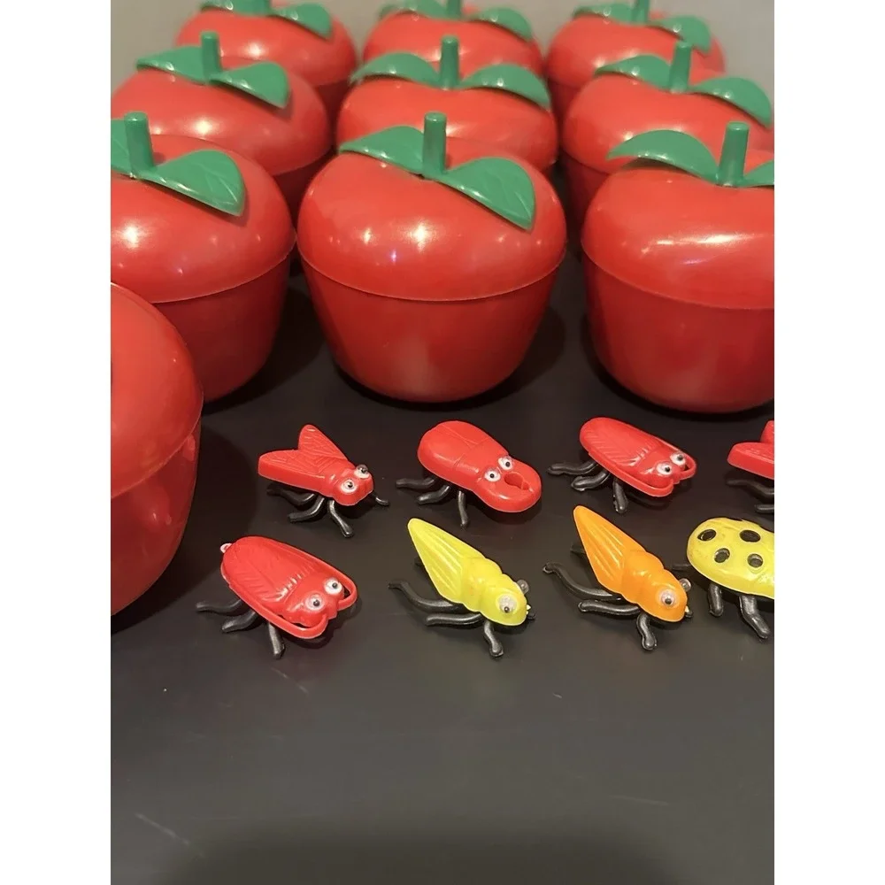 Plastic Red Apples Party Fun‎ Toy & Bugs